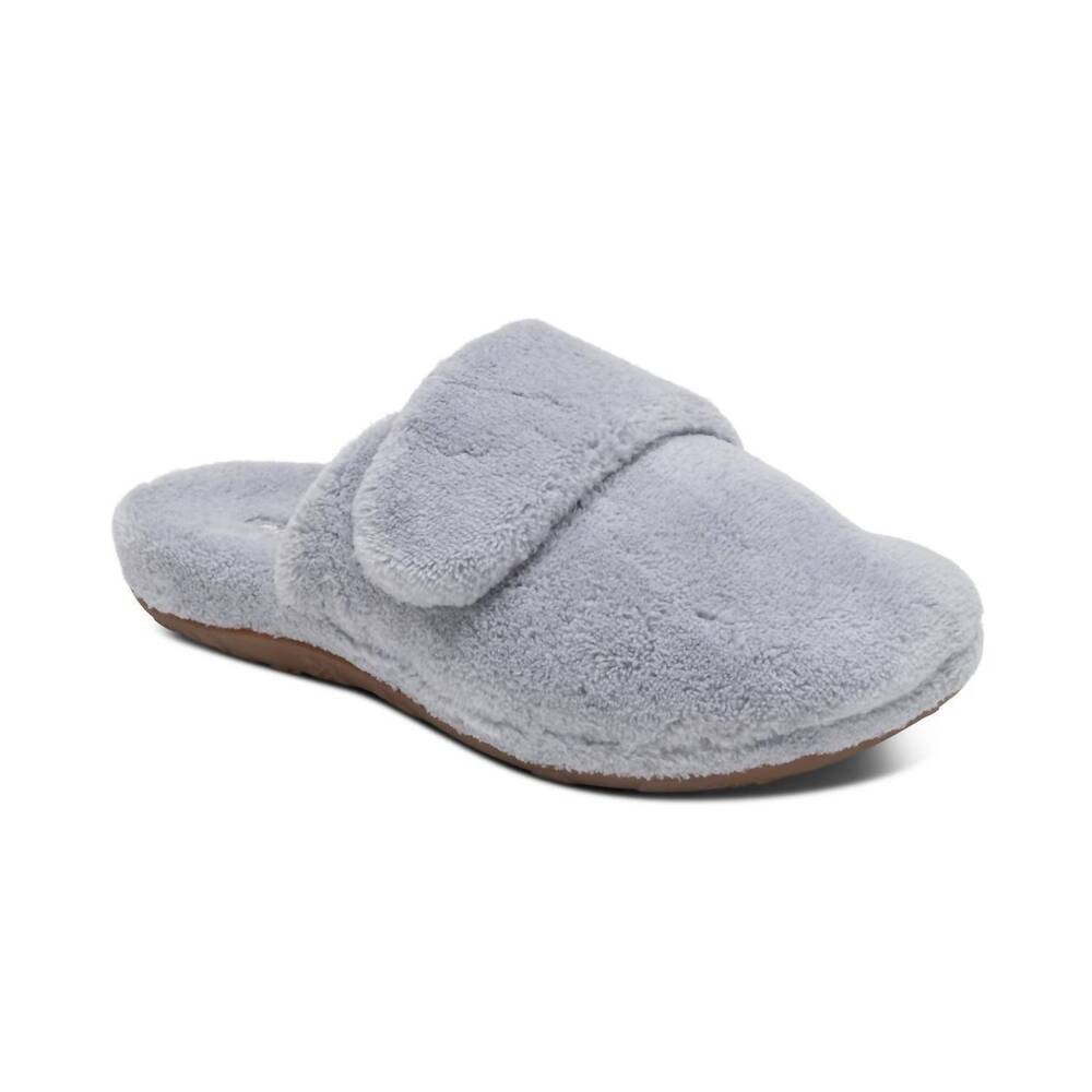 NEW AETREX women's mandy closed toe slipper in grey